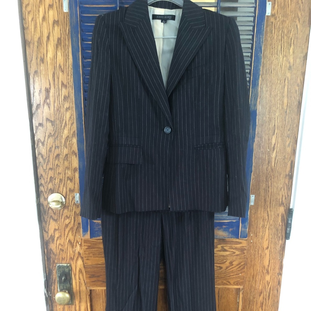 Women’s suit